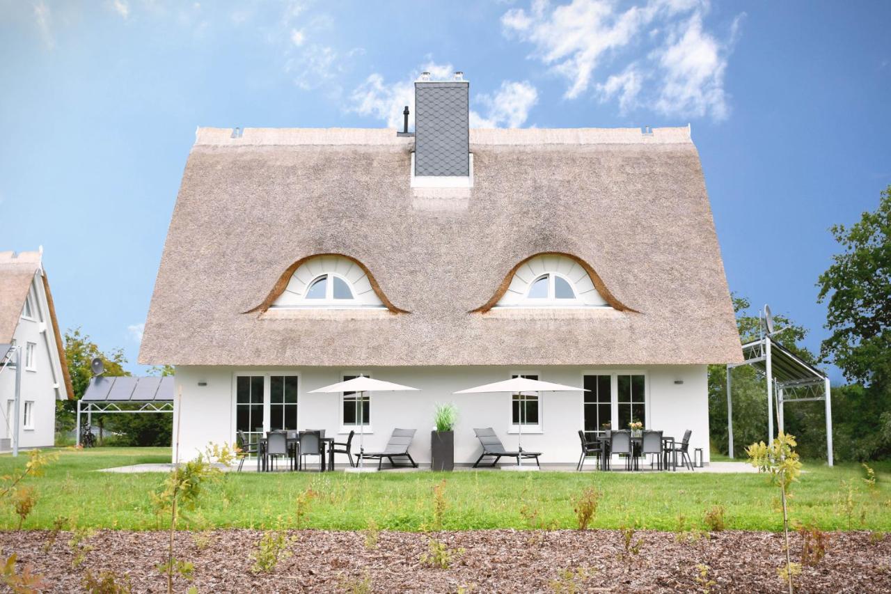 Villa Reetidyll Am Haff Pepelow Exterior foto